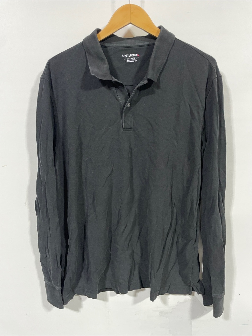 UNTUCKit Men's Long Sleeve Polo in Black